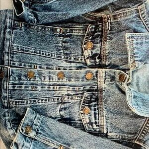 Stylish Denim Jacket with Button Details